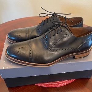 Mens Johnson and Murphy cap toe Oxford